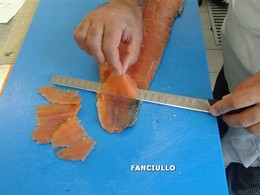 TAGLIO SALMONE